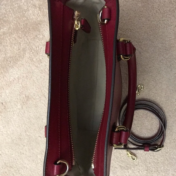 EUC Authentic Coach legacy tanner bag - Picture 2 of 4